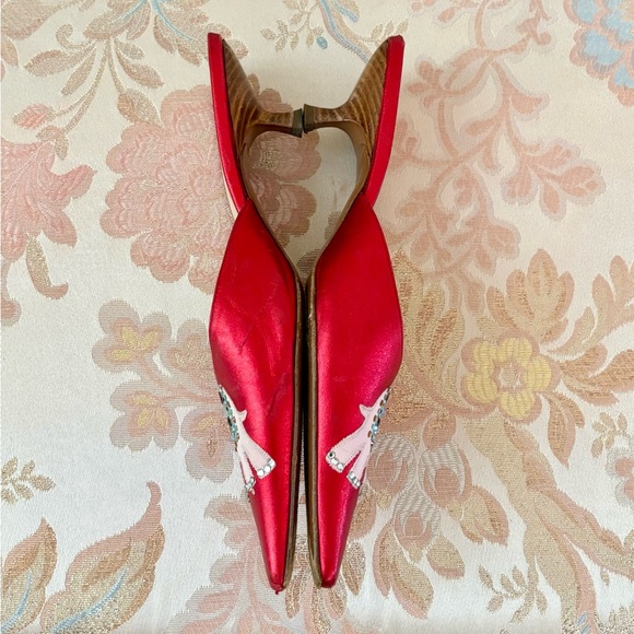 Moschino Cheap & Chic Red Satin Pointed Elephant Embellished Mules - Picture 8 of 11